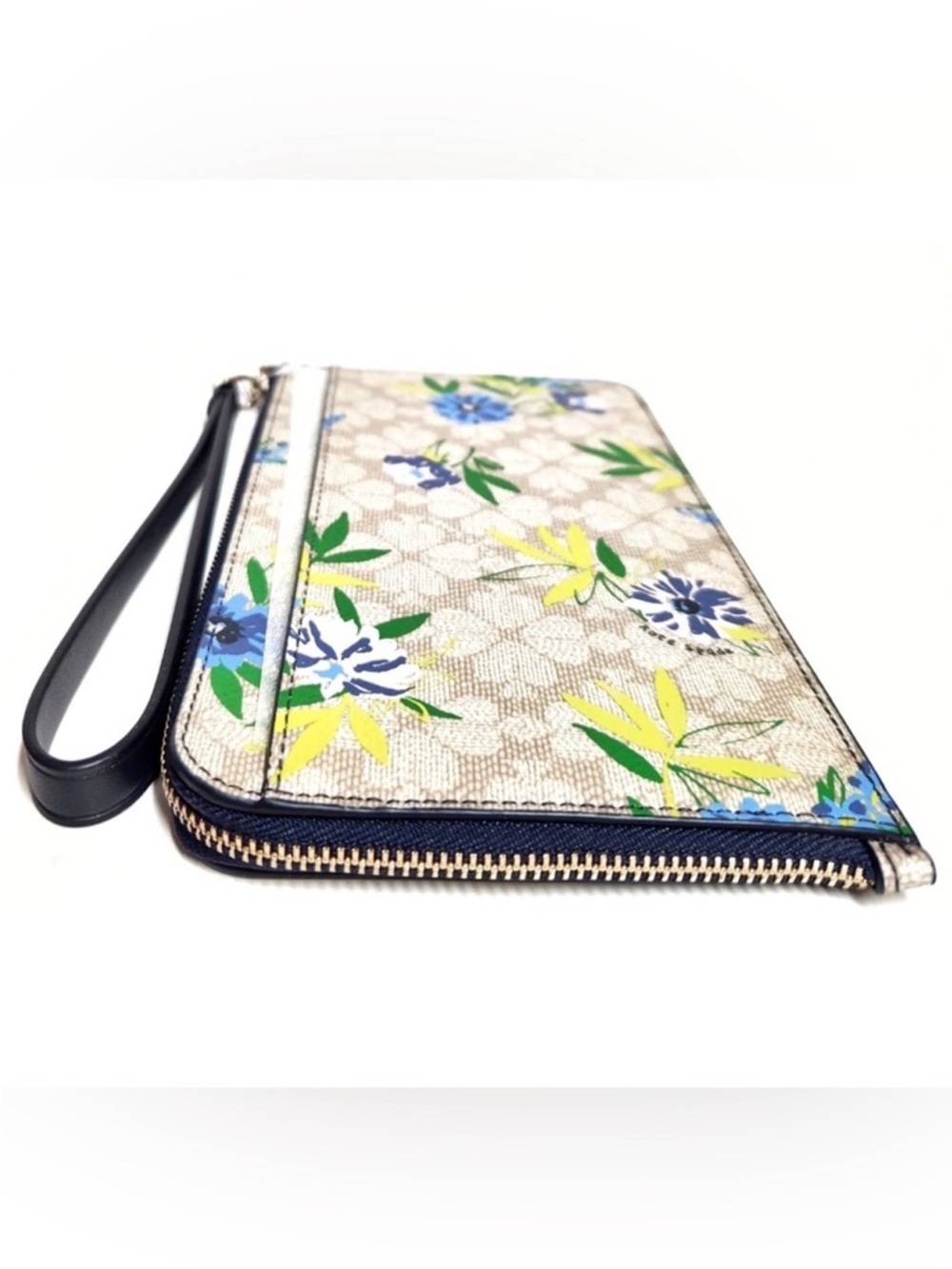 NWT Kate Spade Lucy Spade Flower Floral Medium L-Zip
Wristlet - Picture 7 of 13